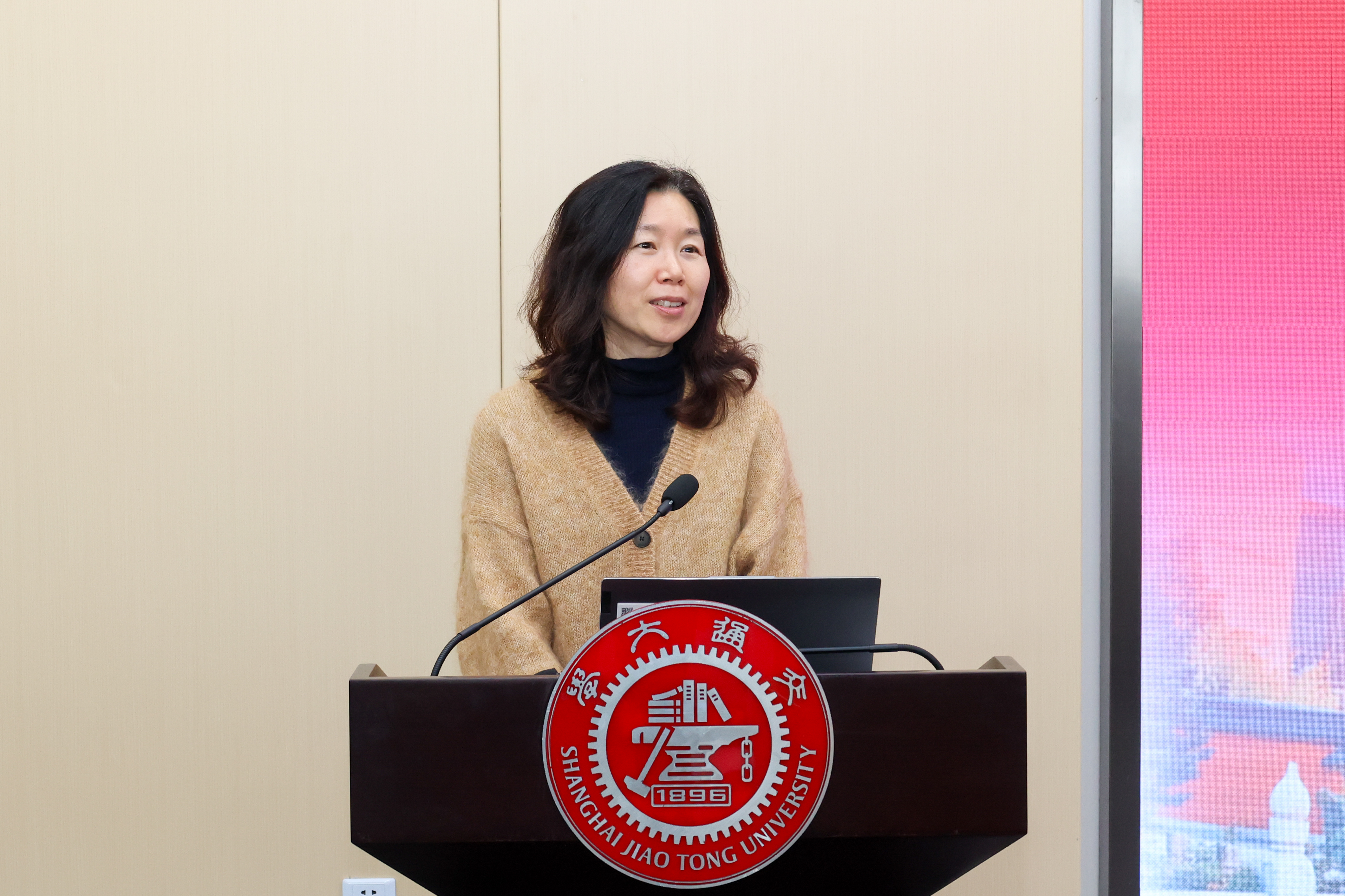 1768801543416788.jpg 211A1463.jpg